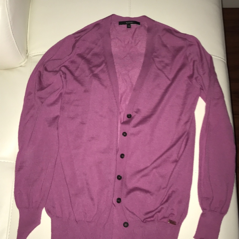 authentic Gucci bottons sweater/purple/ small